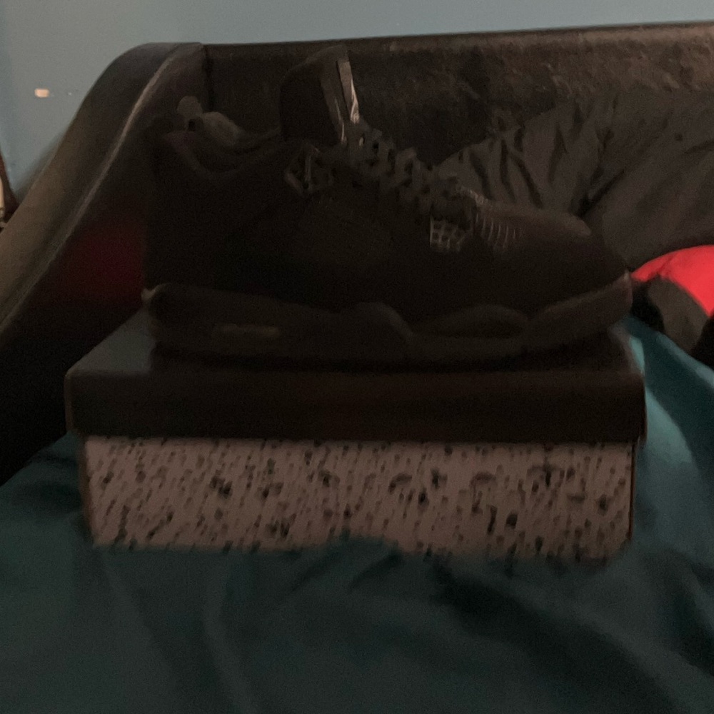 Jordan 4
